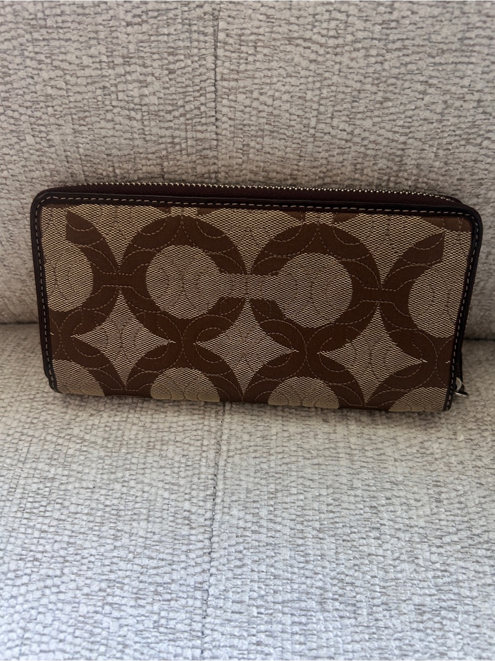Coach Signature Canvas Leather Zip Around Brown Wallet Pre-Owned - Picture 3 of 10